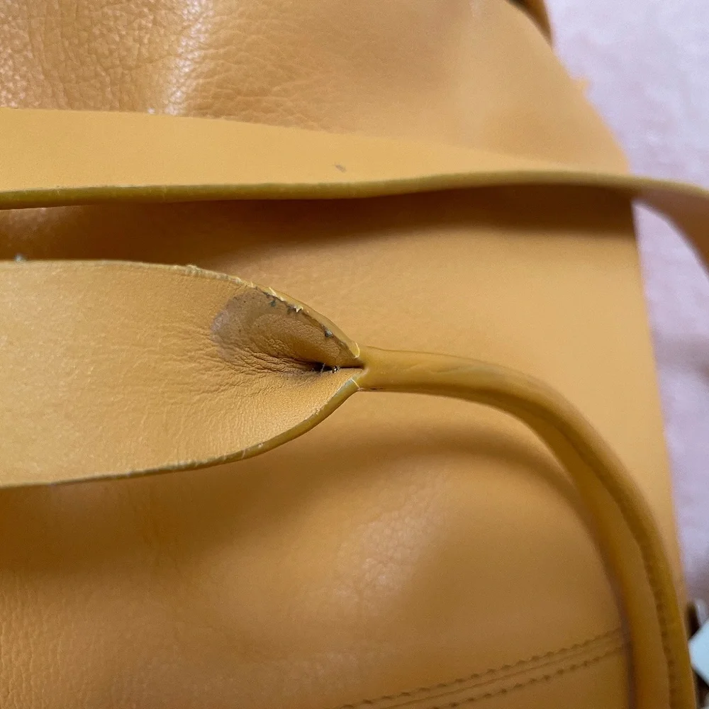 Supple Leather Diam Tote Handbag from LUCKY BRAND - Picture 9 of 9
